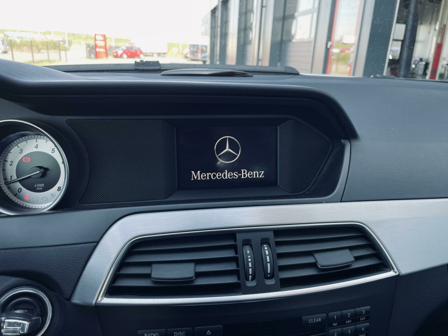 Mercedes-Benz-C-Klasse-19